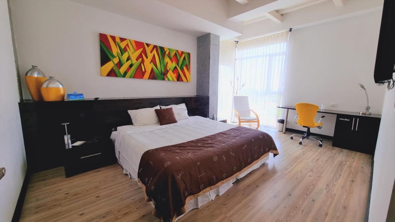 Habitat Suites Hotel Pereira Exterior foto