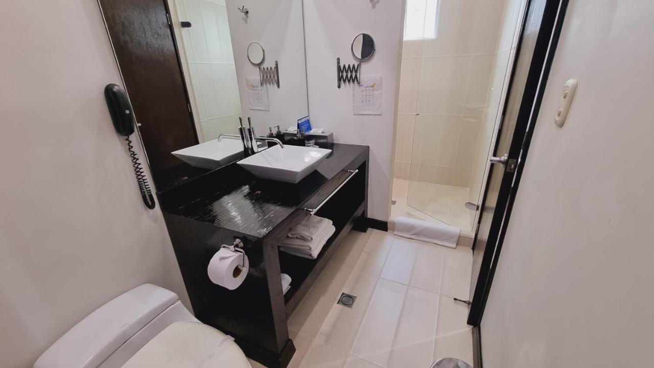 Habitat Suites Hotel Pereira Exterior foto